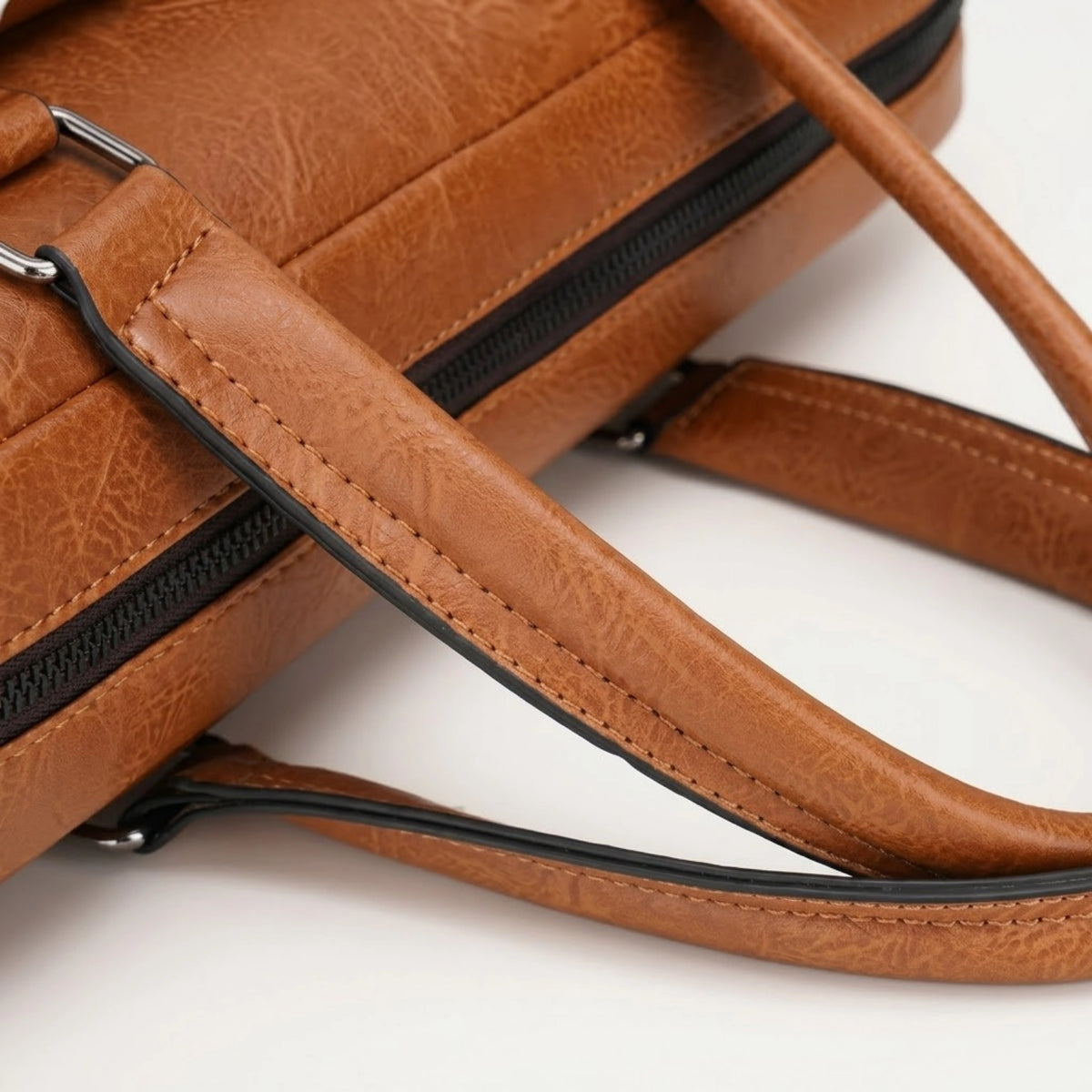 Maleta de couro executiva masculina Slim Savalli para uso profissional