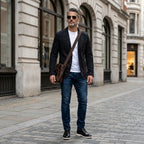 Bolsa masculina de couro premium ideal para trabalho, passeios e uso diário.