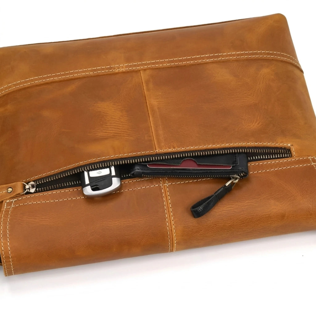 "Bolsa de Couro Crossbody Vintage Dommy, bolsa masculina de couro transversal com acabamento premium, design vintage e estilo elegante."