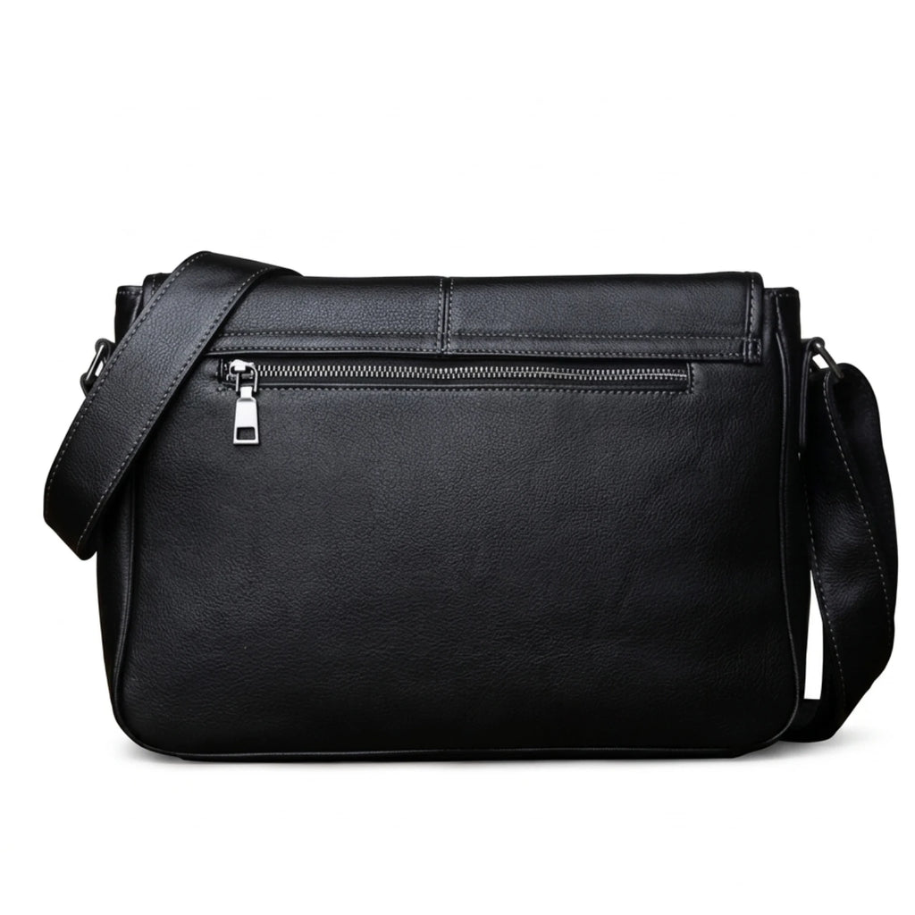 "Bolsa de couro transversal Vintage Lucca com acabamento refinado, design clássico e alta durabilidade para uso diário e viagens."
