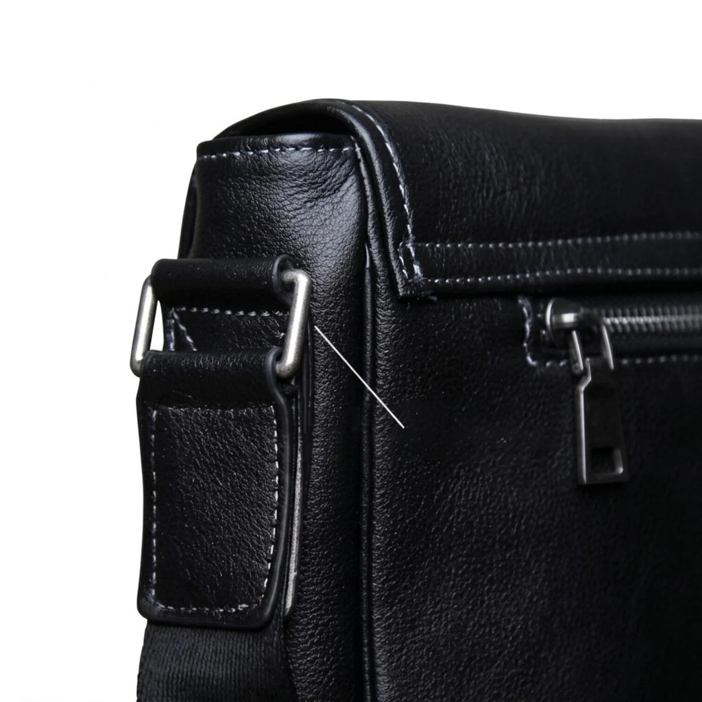 "Bolsa de Couro Crossbody Vintage Lucca, bolsa masculina de couro transversal com acabamento premium, design vintage e estilo sofisticado."