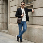 Bolsa masculina de couro Capri em couro legítimo, modelo transversal com visual sofisticado e acabamento premium para o dia a dia