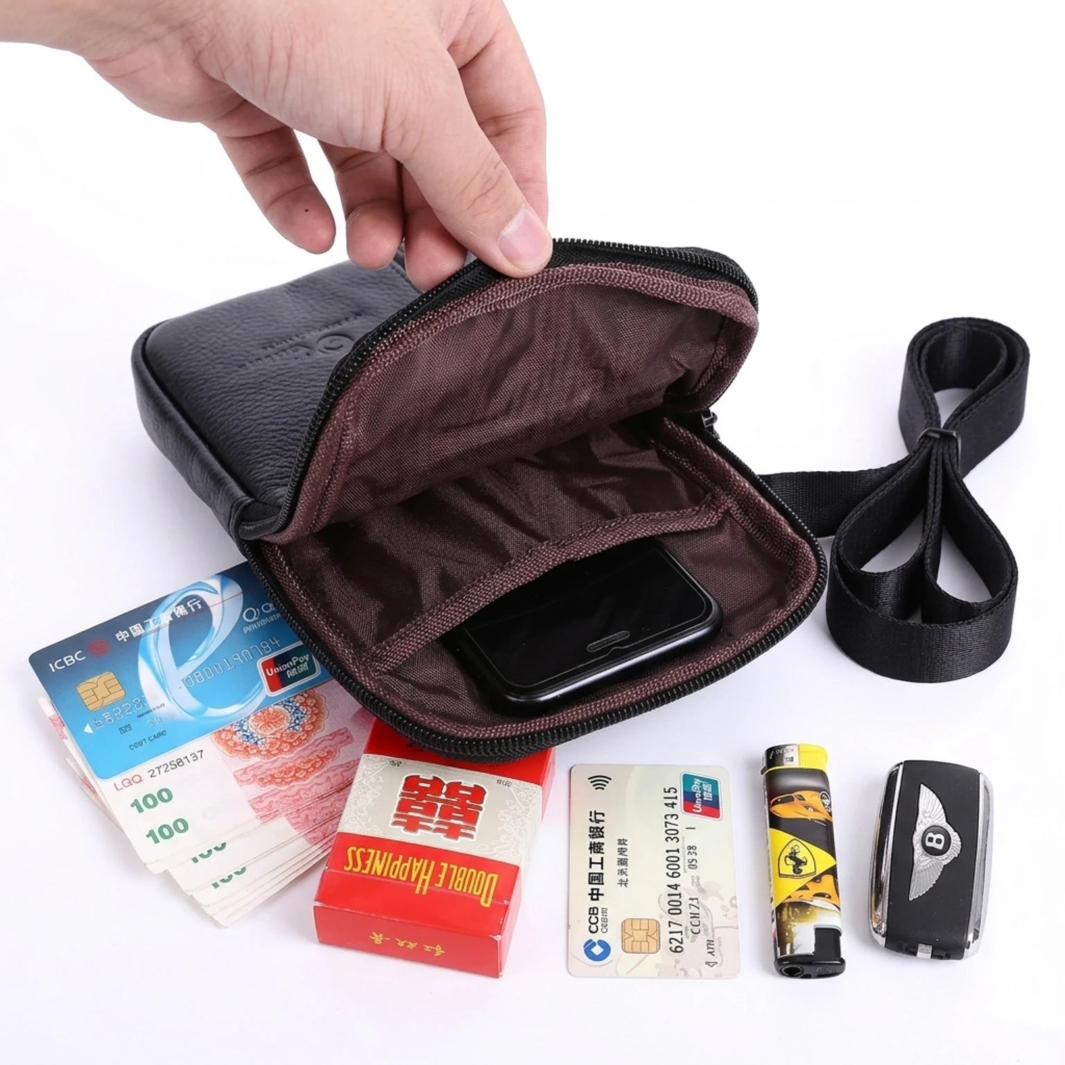 Bolsa de Couro Transversal Arms Urban confortável e funcional para o dia a dia.