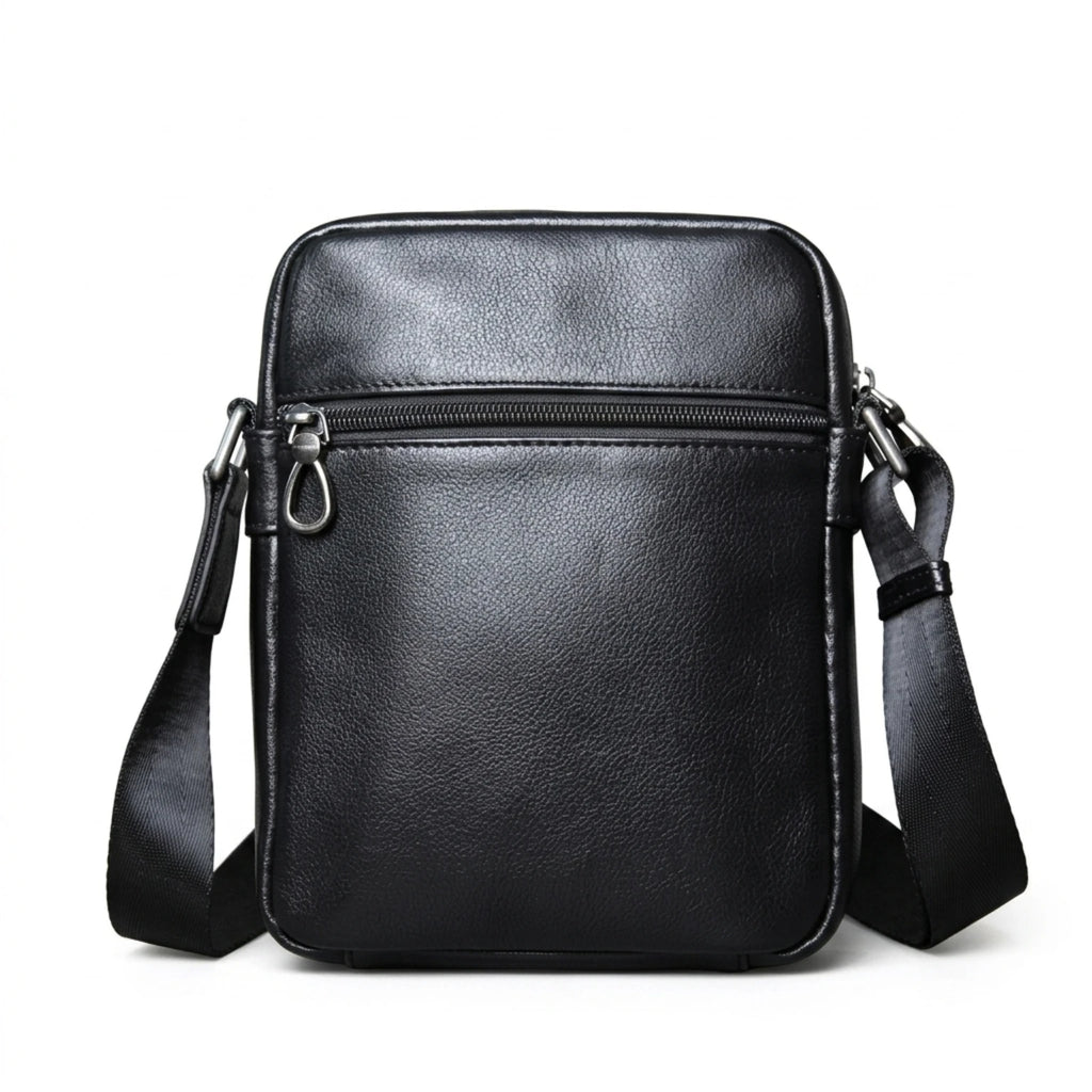 Bolsa de Couro Transversal Savalli masculina com design elegante e funcional.