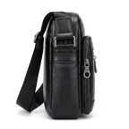 Bolsa de couro masculina Savalli moderna e confortável para o dia a dia.