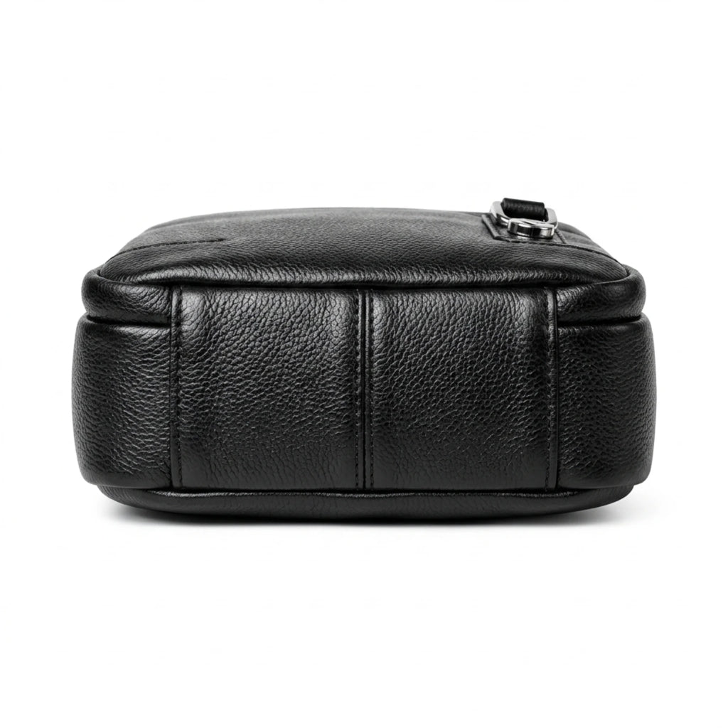 Bolsa de couro masculina Savalli moderna e confortável para o dia a dia.