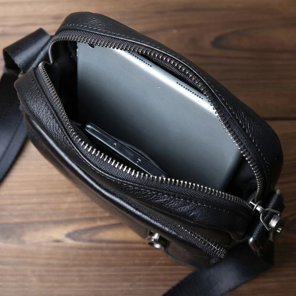 Bolsa de couro masculina Savalli moderna e confortável para o dia a dia.