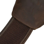 "Bolsa de Couro Transversal Vintage Renzo, bolsa masculina de couro transversal com acabamento premium, design vintage e estilo sofisticado."