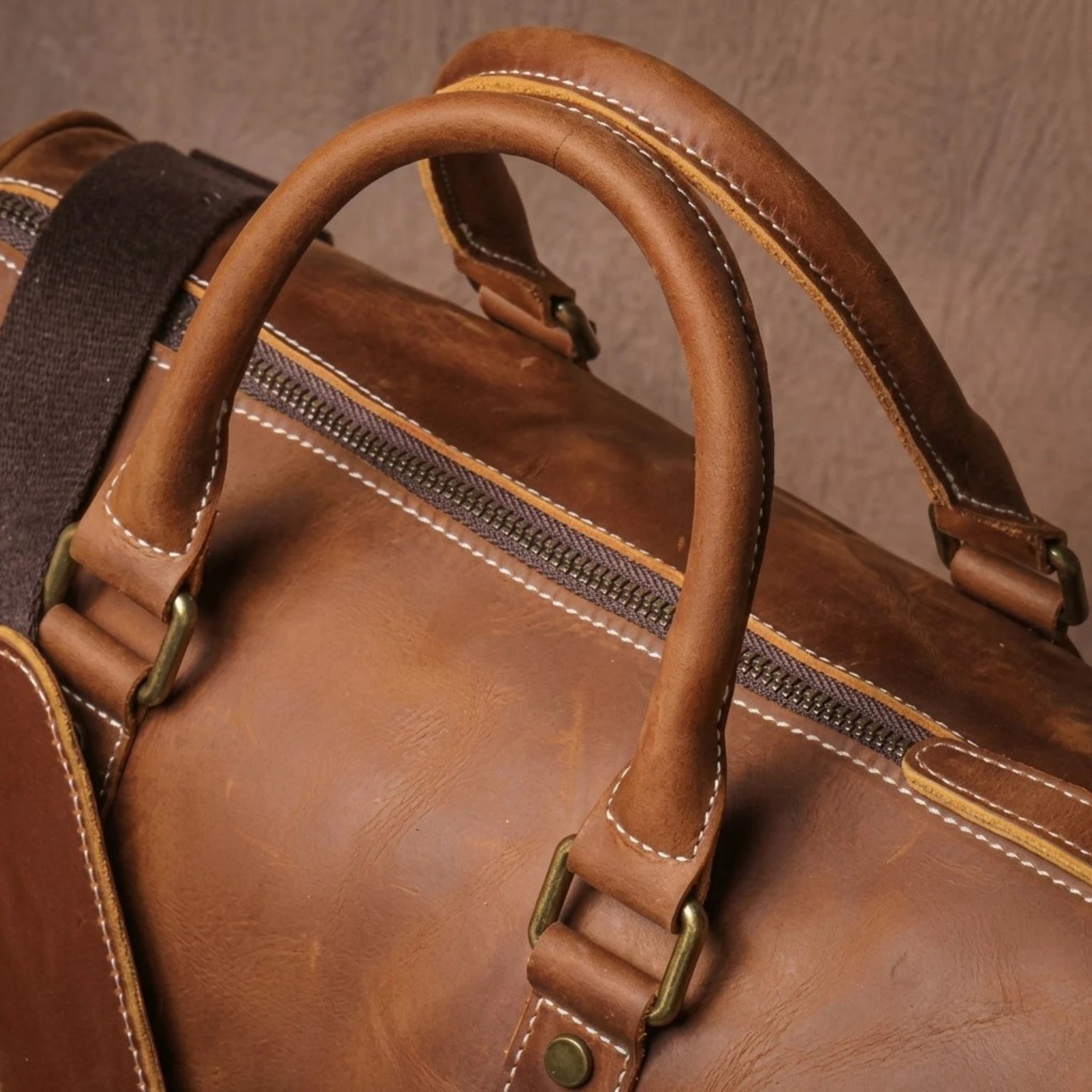 Bolsa de couro Milano Heritage perfeita para viajar com conforto e elegância.