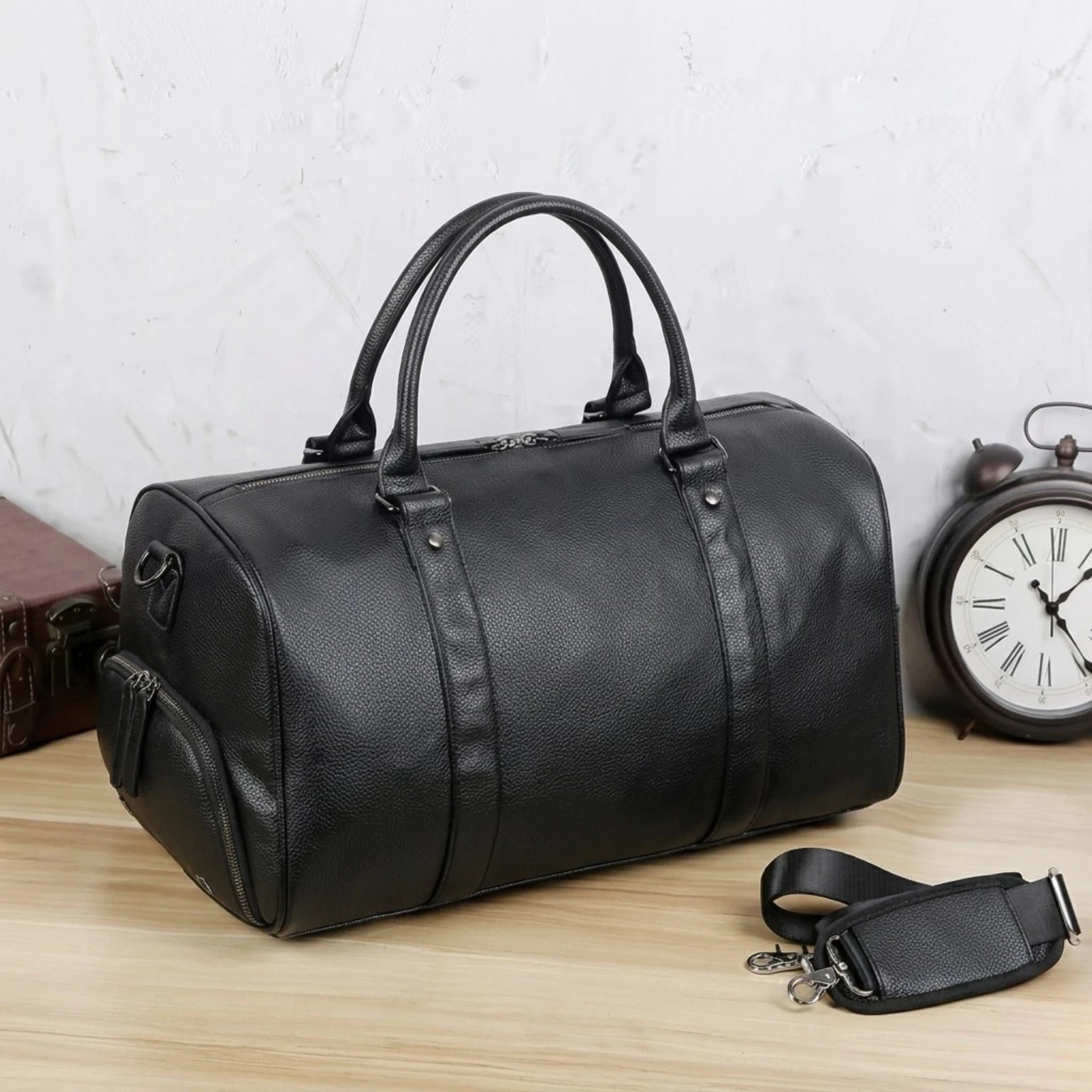 Bolsa de couro Milano Leather perfeita para viagens confortáveis com elegância e durabilidade.