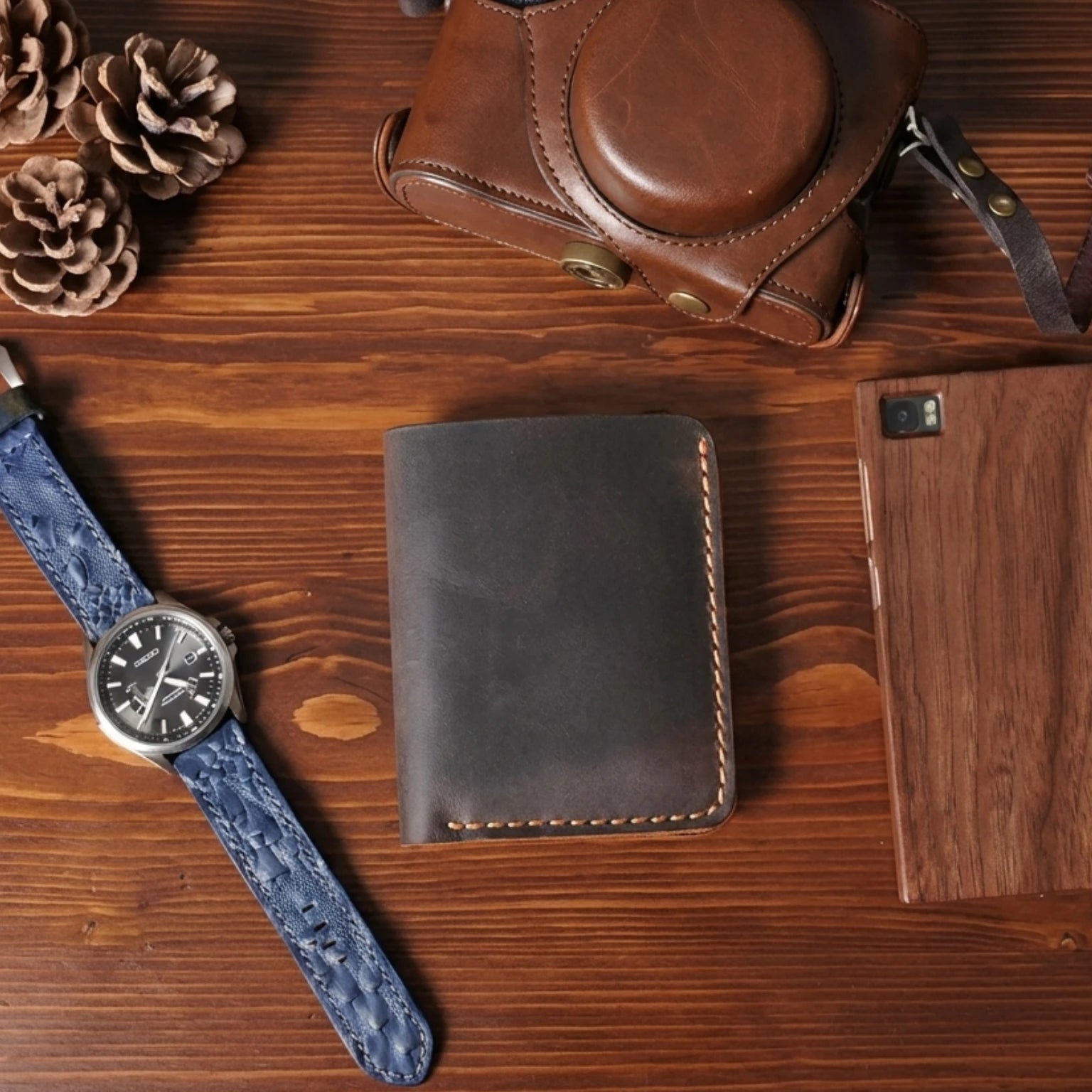 Carteira masculina pequena Vintage Slim Heritage em couro legítimo, design sofisticado, compacto e ideal para uso diário elegante