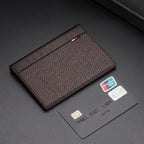 Carteira masculina pequena Slim Domini em couro legítimo, design sofisticado, alta durabilidade e acabamento premium para o dia a dia