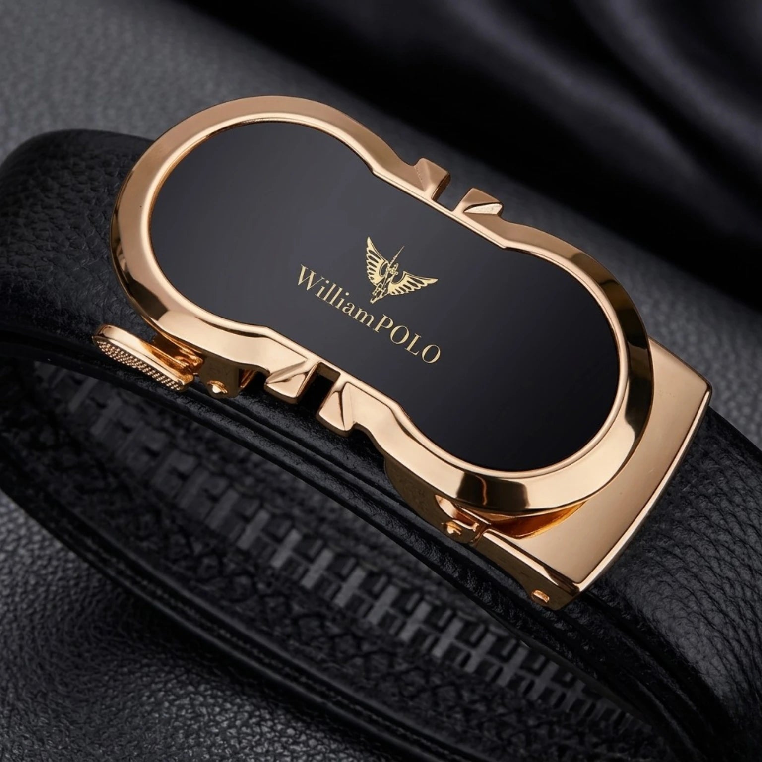 "Cinto de couro masculino Iron com sistema de fivela automática, estilo executivo, acabamento premium e excelente durabilidade para o dia a dia."