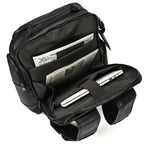 Mochila de couro masculina para notebook com design executivo, acabamento premium e amplo espaço para o dia a dia.