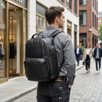 Mochila de couro executiva para notebook com acabamento refinado, conforto e alta durabilidade.