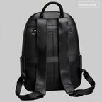 "Mochila de Couro para Notebook Life Europa com acabamento premium, design elegante e espaço seguro para notebook e acessórios."
