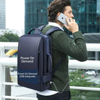 "Mochila de Couro para Notebook Rome Pro, mochila de couro executiva com compartimento para notebook e design sofisticado para trabalho e viagens."
