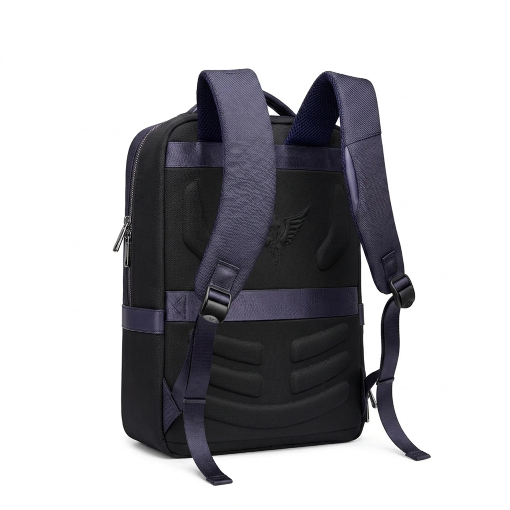 "Mochila de couro executiva Rome Pro para notebook, ideal para profissionais que buscam elegância, praticidade e durabilidade."