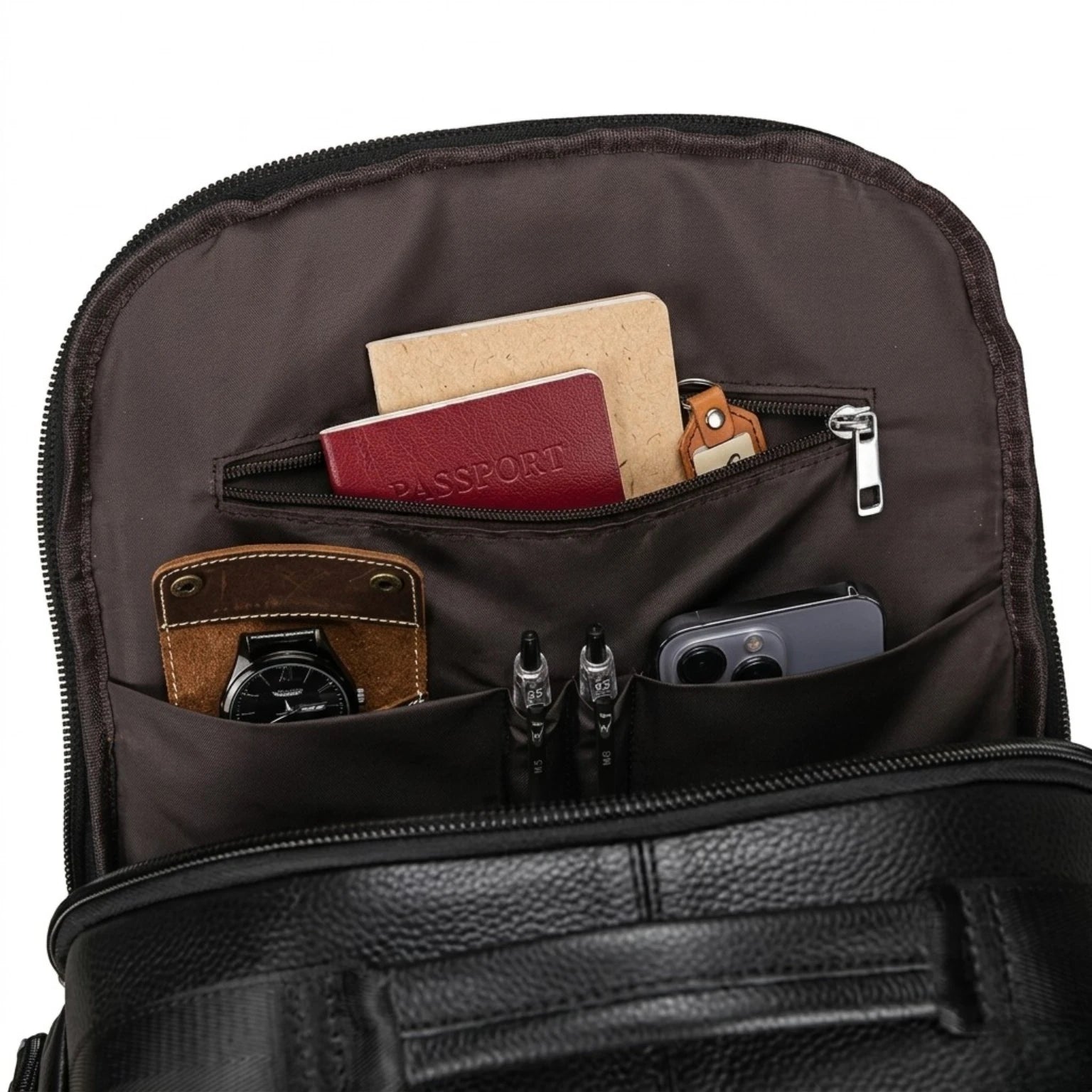 Mochila de Couro Executiva para Notebook com USB Prestige Black em couro legítimo, design sofisticado e amplo espaço para trabalho e viagens.