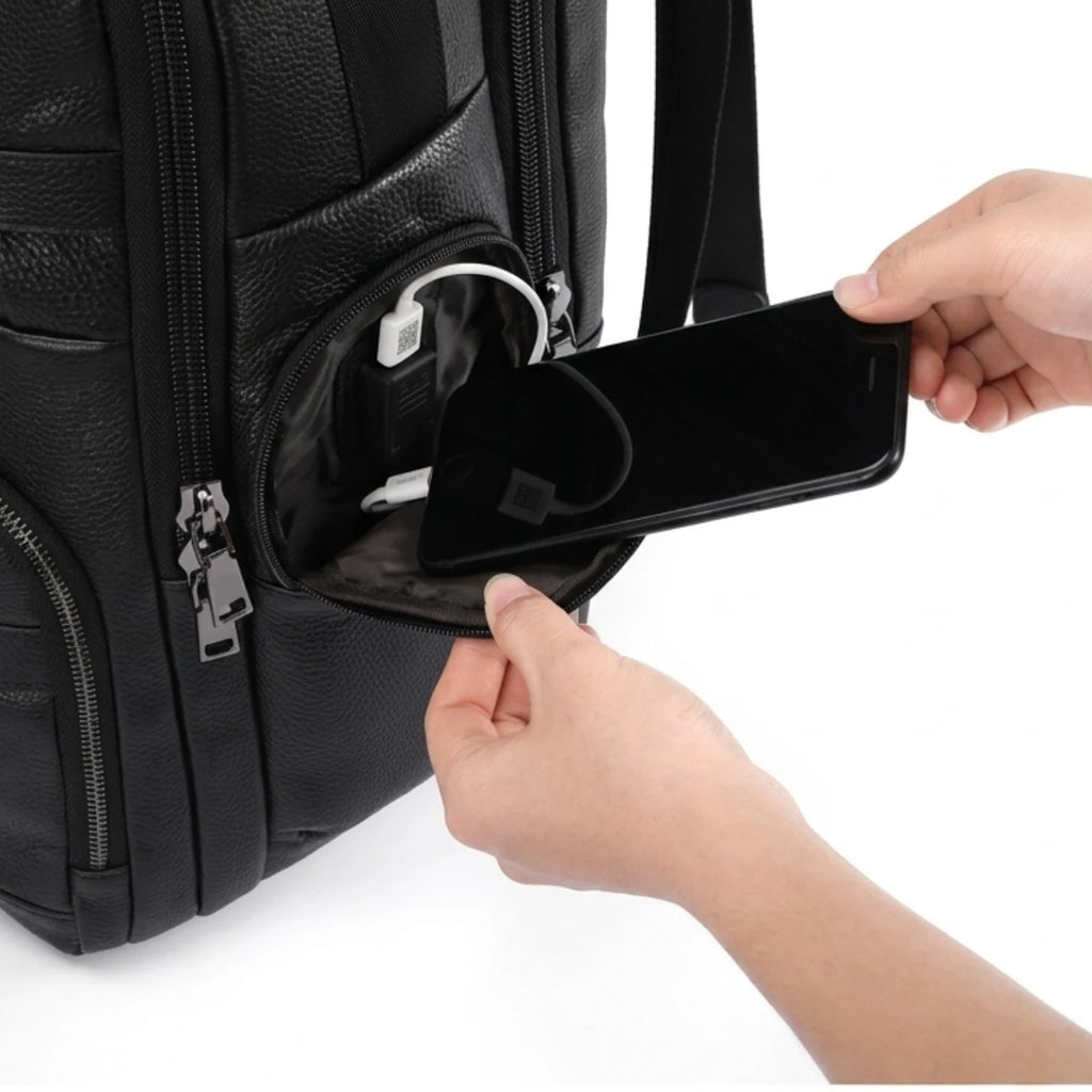Mochila de couro premium Prestige Black para notebook, perfeita para trabalho, viagens e uso diário.