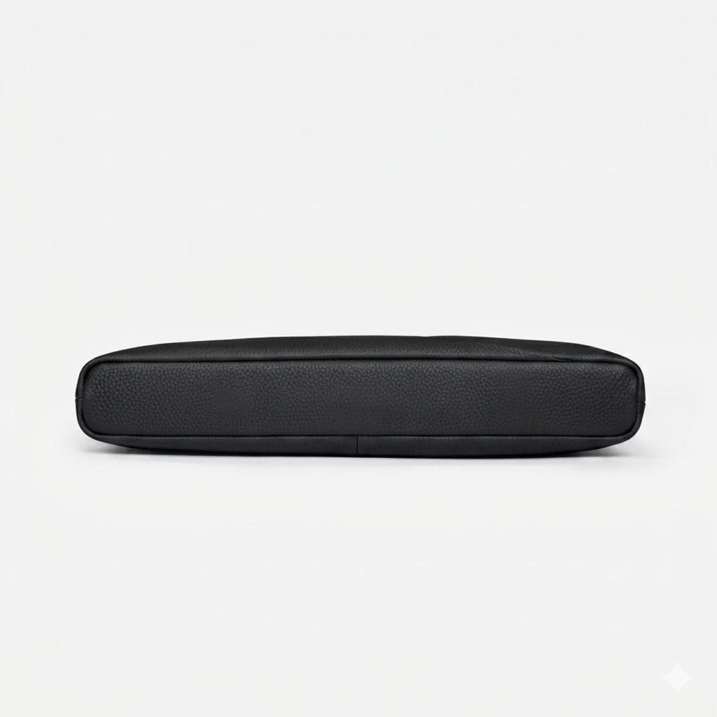 "Pasta de couro Orveni Life Vittorio com design moderno e executivo, confeccionada para profissionais que valorizam sofisticação e durabilidade."