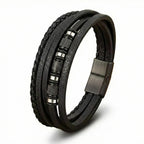 Pulseira de Couro Masculina Life Enzo em couro legítimo, design elegante e acabamento premium para complementar seu estilo.