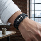 Pulseira de couro masculina Life Elegance, acessório em couro legítimo com visual moderno e acabamento refinado para o dia a dia