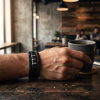 Pulseira de couro para ele Life Elegance, modelo masculino em couro legítimo com design exclusivo e alta durabilidade