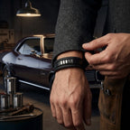 Pulseira masculina de couro Life Elegance, acessório premium em couro legítimo com estilo sofisticado e acabamento de alta qualidade